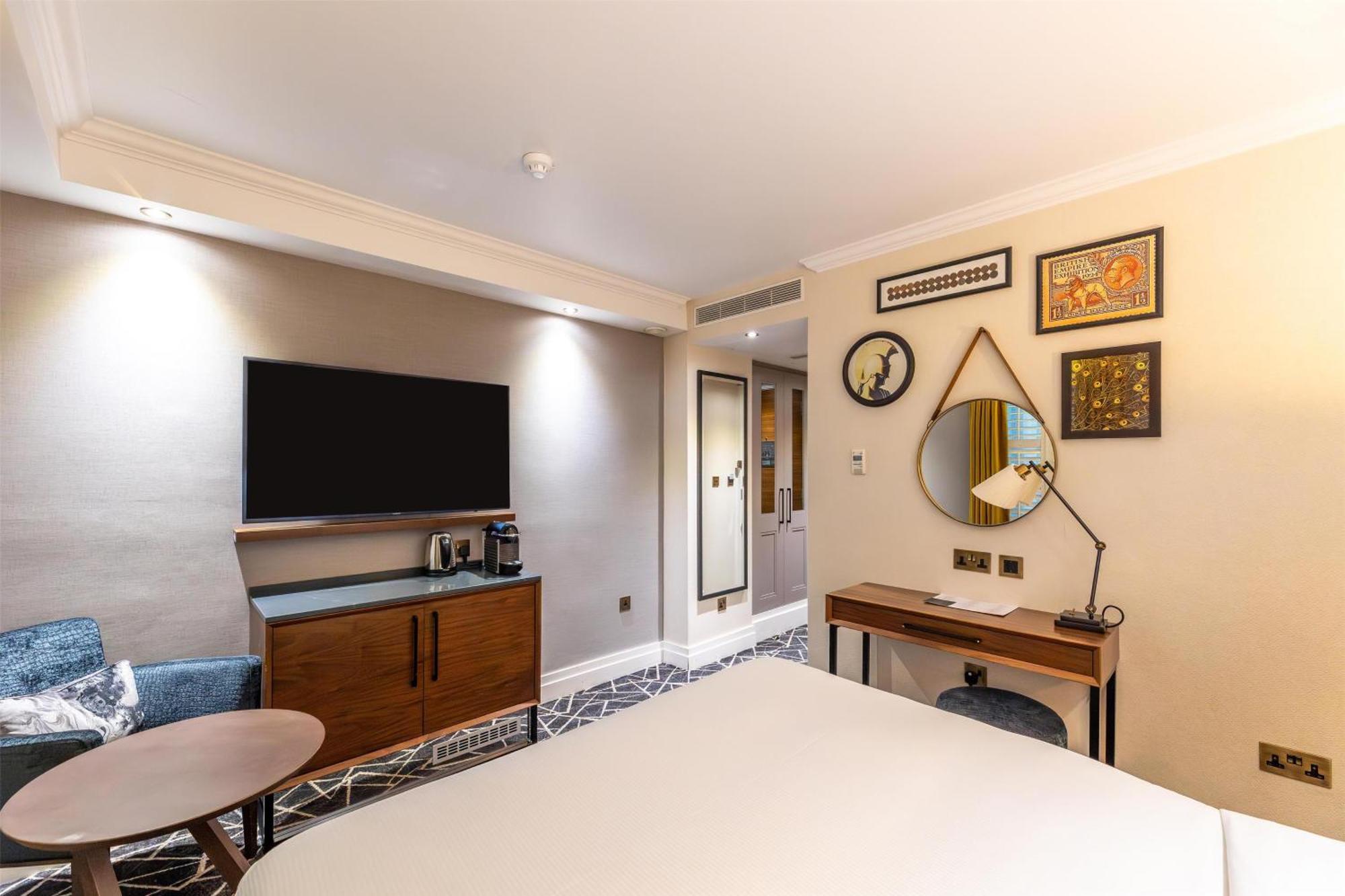 100 Queen'S Gate Hotel London, Curio Collection By Hilton Bagian luar foto